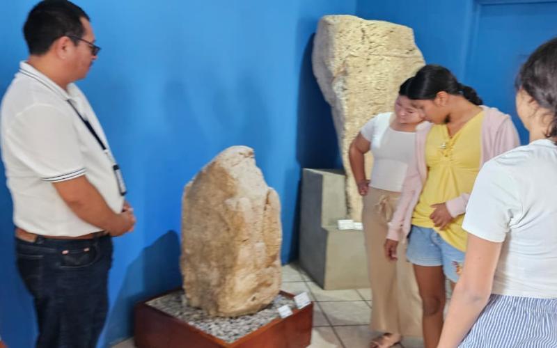 Museo Regional Sureste de Petén