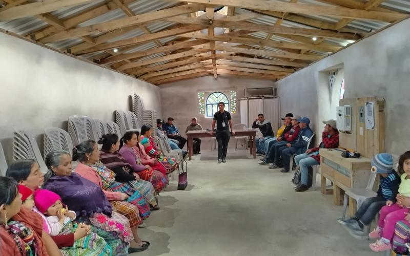taller intercultural en idioma Kaqchikel en Chimaltenango