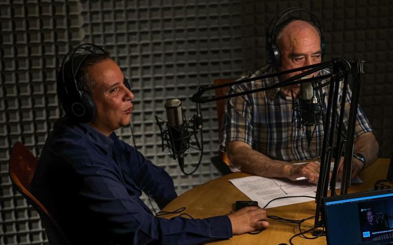 Día Nacional del Locutor: Un reconocimiento a quienes dan voz a Guatemala