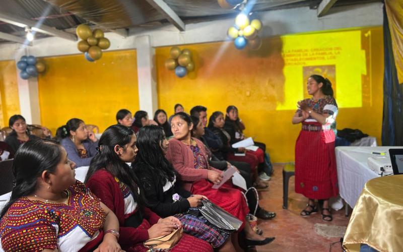 docentes de Huehuetenango sobre arte textil