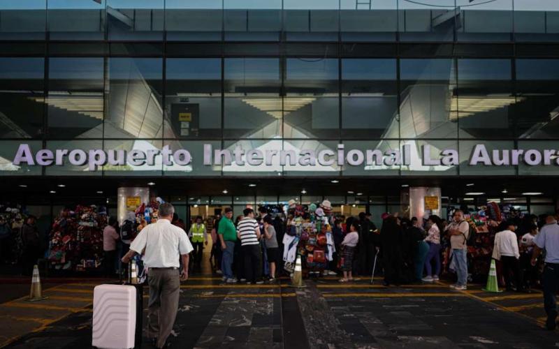 Aeropuerto Internacional La Aurora superó los 32 mil vuelos en 2025