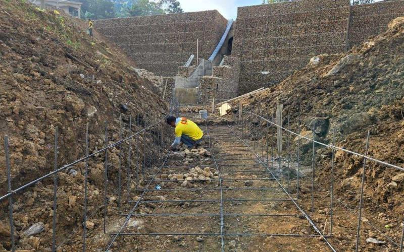 Mejoran drenajes en la RN-05 para reducir riesgos y proteger el paso en Alta Verapaz