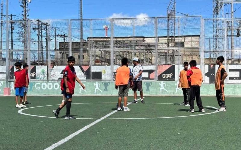 Centro Deportivo Gerona fortalece la formación deportiva con clases de fútbol 