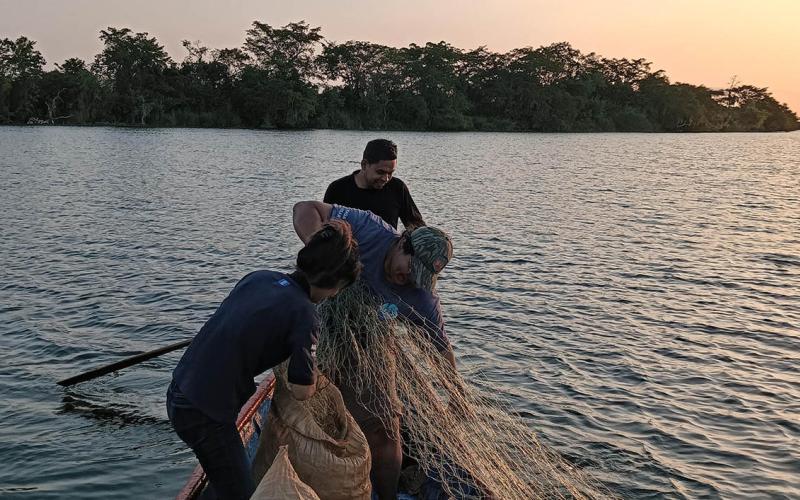 Pesca científica en el río San Pedro fortalece monitoreo de especies en Petén