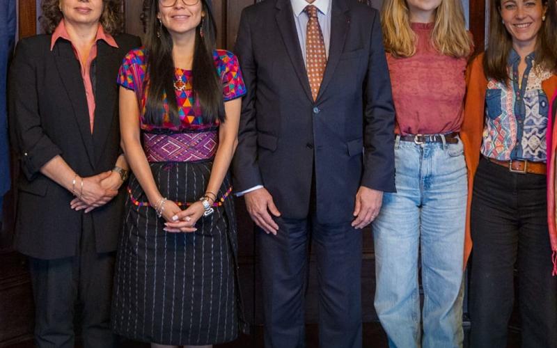 Reunión con el embajador de Francia en Guatemala