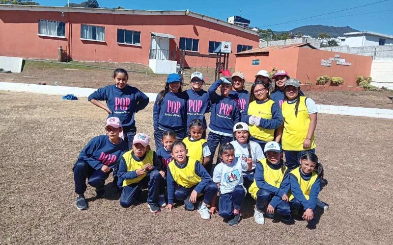Proyecto deportivo impulsa a niñas del Hogar Príncipe de Paz a través del fútbol