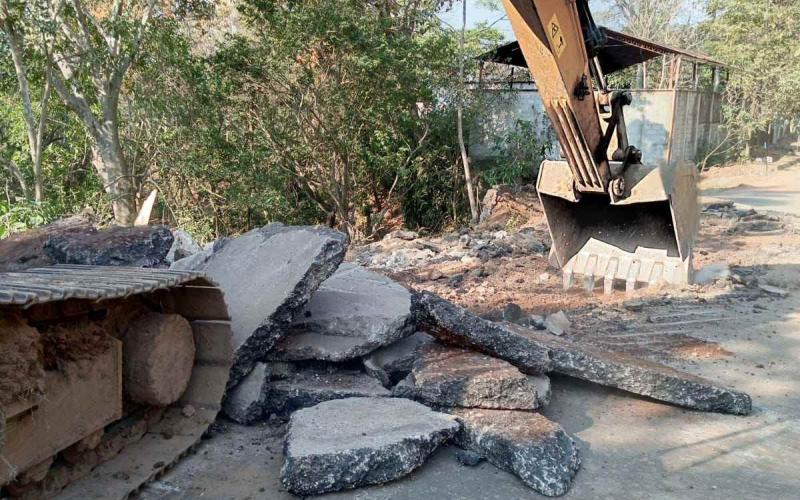 Realizan trabajos de reparación y cambio de tubería en la RN-16 en Chiquimulilla