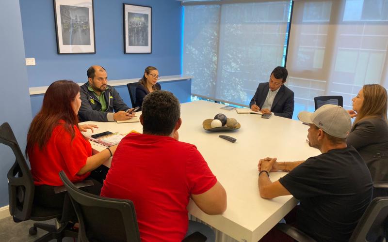 DGT y EMETRA refuerzan seguridad vial y atención a transportistas de rutas cortas en Villa Nueva
