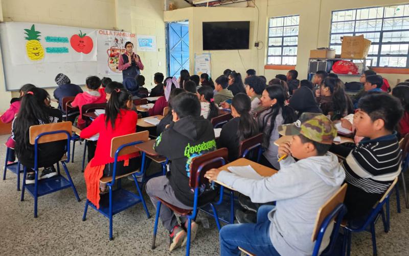 Aprender a comer bien también se cultiva en la escuela