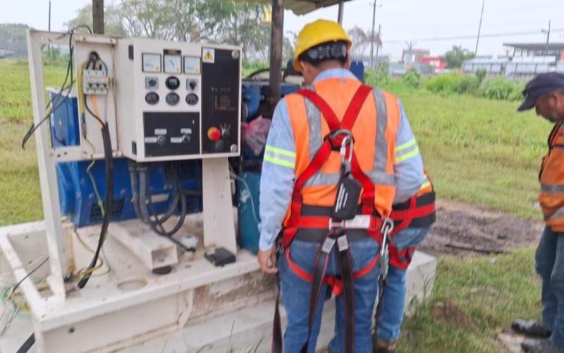 El Aeropuerto Internacional Mundo Maya continúa realizando trabajos de mantenimiento y mejoras en distintas áreas de sus instalaciones, con el objetivo de brindar espacios más seguros, ordenados y funcionales para pasajeros, trabajadores y operaciones aéreas