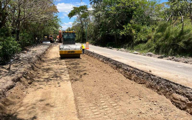 Avanza rehabilitación de ruta hacia la Frontera Anguiatú para mejorar conectividad