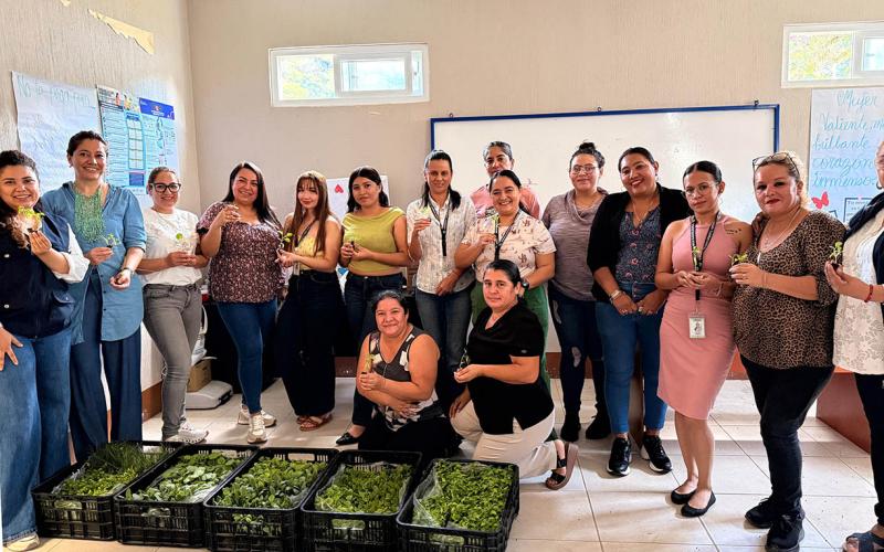 Centro de atención a mujeres sobrevivientes de violencia contará con huerto de hortalizas