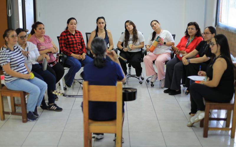 SBS fortalece el autocuidado de sus trabajadores con talleres de musicoterapia 
