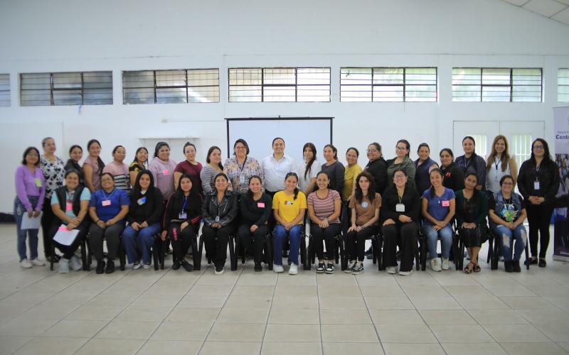 Diplomado de Niñeras fortalece conocimientos para el cuidado y protección de la niñez 