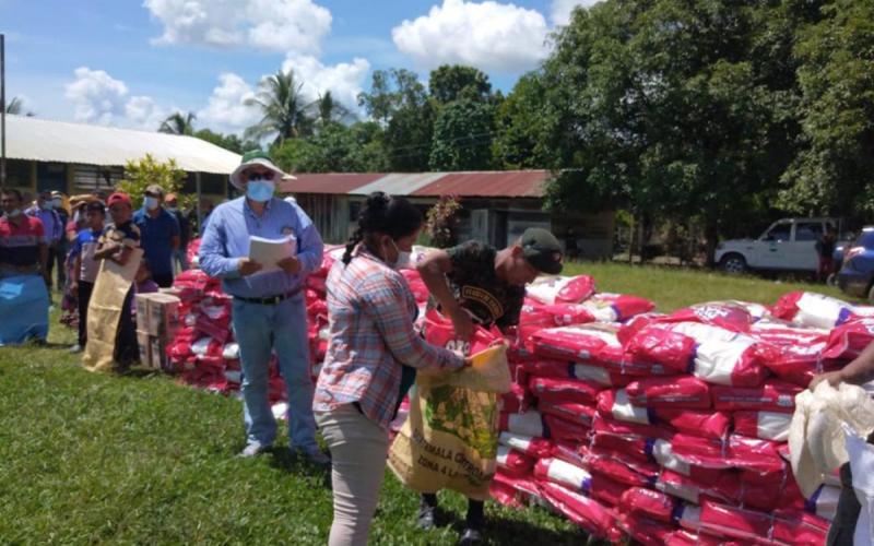 Entregamos raciones de alimentos totalmente gratuita