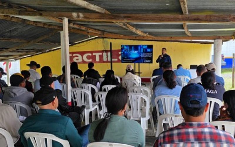Productores y comerciantes de Tactic aprenden a registrarse en el régimen tributario del Decreto 31-2024