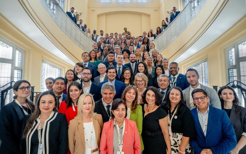 Estas dobles sesiones formaron parte de proceso de cooperación birregional y dieron continuidad al Diálogo Político de Alto Nivel que se llevó a cabo en Montevideo (Uruguay) en octubre de 2024