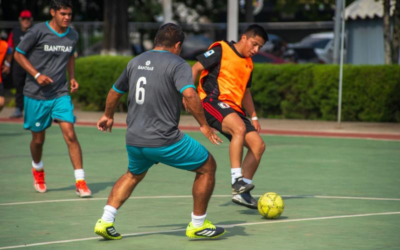 Mintrab realiza con éxito cuadrangular de futbol