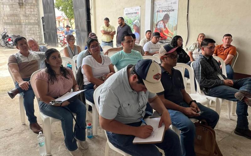 Extensionistas de Jalapa aprenden Modelo de Empoderamiento Comercial