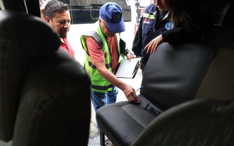 Verifican unidades para brindar viajes más seguros