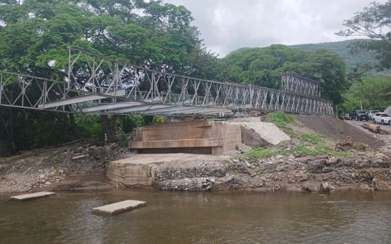 Avanza montaje de puente modular en Zacapa: seis de los 13 módulos ya están ensamblados
