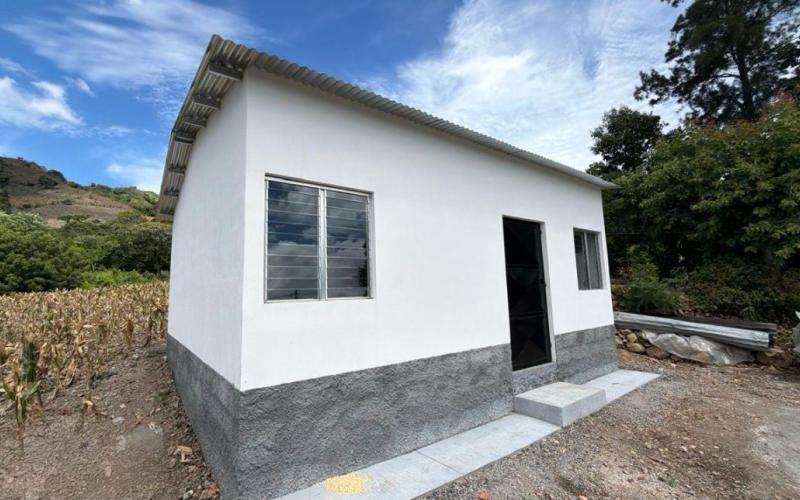 Un hogar digno se convierte en realidad para 18 familias de Jutiapa