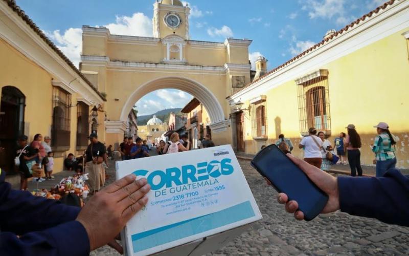 ¿Enviarás un paquete al extranjero? Esto debes saber antes de hacerlo
