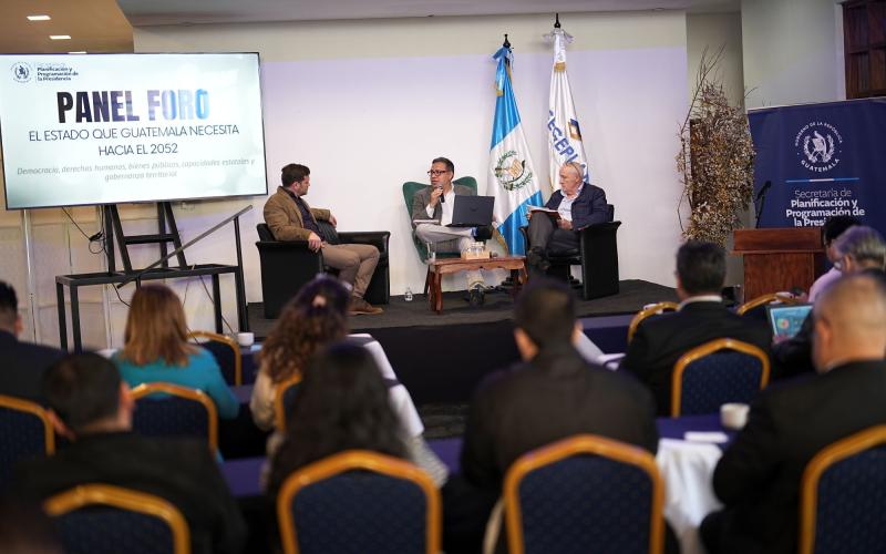 Los expositores fueron Matías Bianchi y Carmelo Gallardo. 