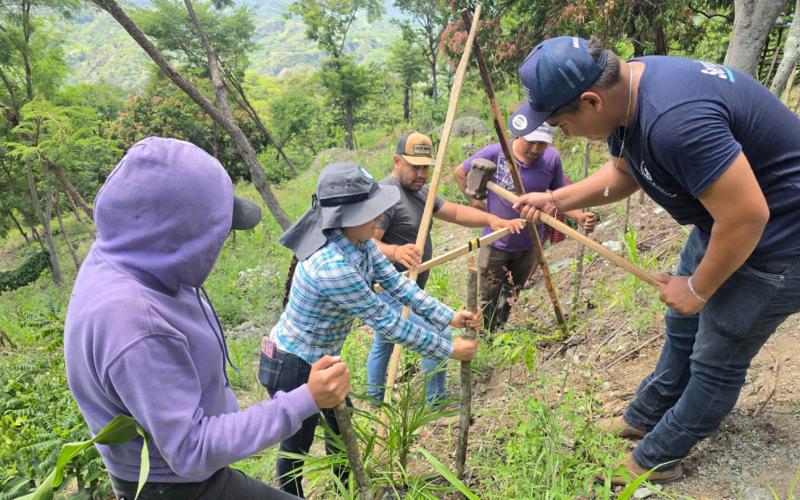 Establecen más parcelas demostrativas del programa Suelos y Agua para el Futuro