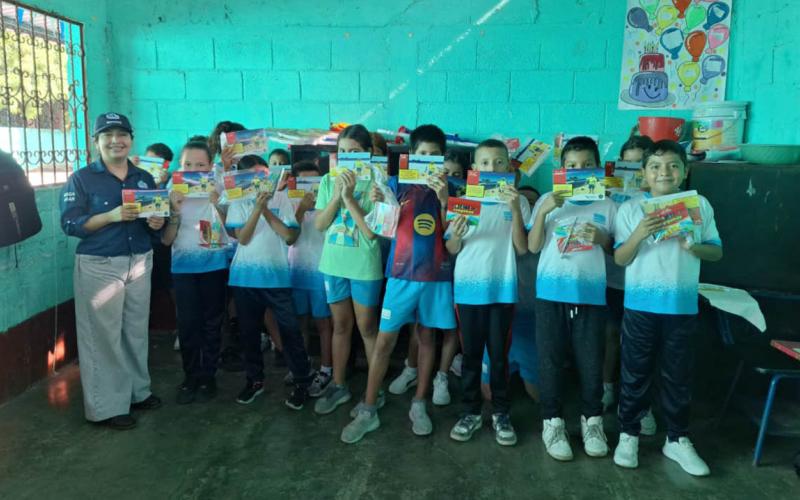 Estudiantes conocen los beneficios del consumo de pescado