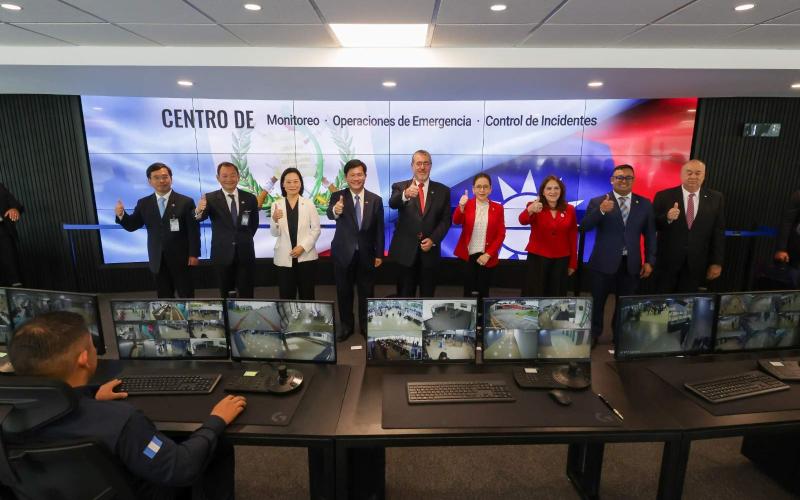 Nuevo centro de monitoreo fortalece la seguridad en el Aeropuerto La Aurora