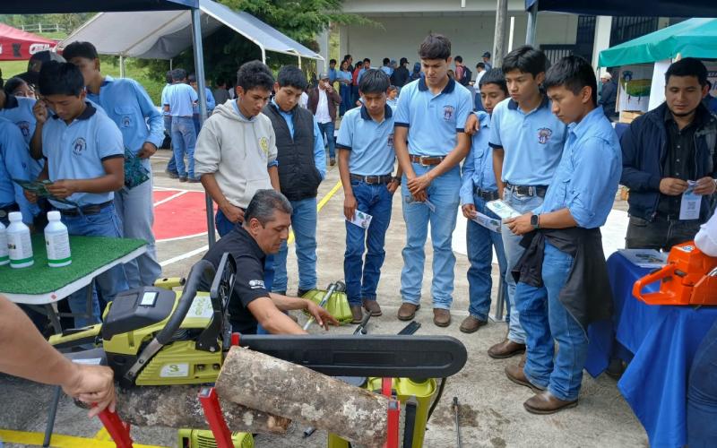 Feria AGTECH lleva innovación, tecnología y oportunidades a productores de Alta Verapaz