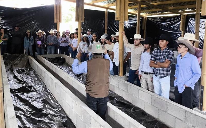 Impulsan el intercambio académico y la práctica agronómica en el municipio de Villa Nueva