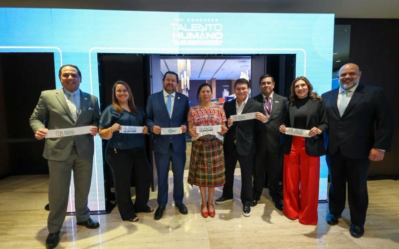 Ministra de Trabajo participa en VIII Congreso de Talento Humano