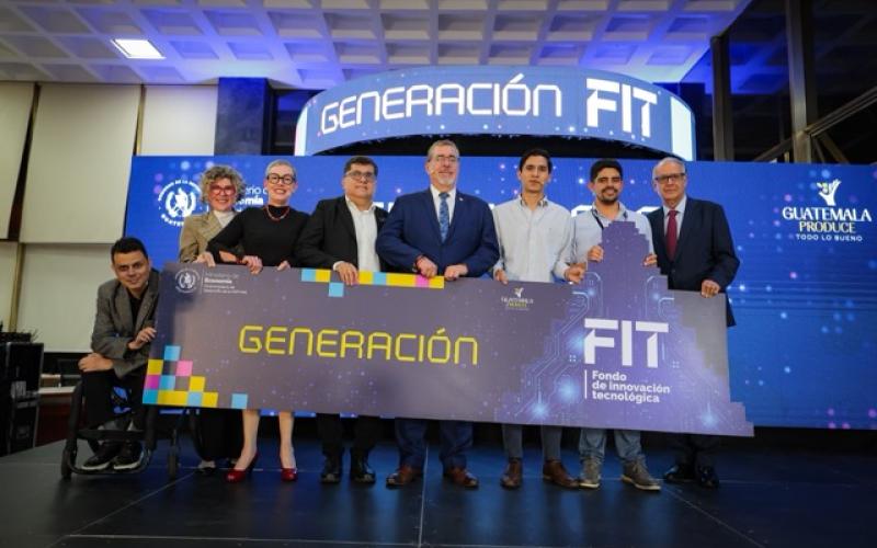 VICEMIPYME ENTREGA LOS PRIMEROS CRÉDITOS FIT