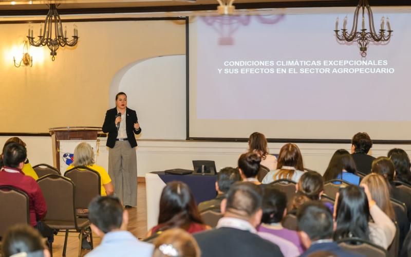 Profesionales de enfermería conocen impacto del cambio climático en la salud y la alimentación
