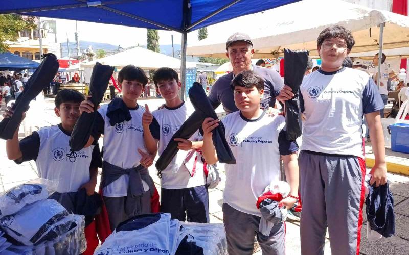 Programa Sustantivo de Inclusión y Convivencia llegó con jornadas recreativas a Salamá