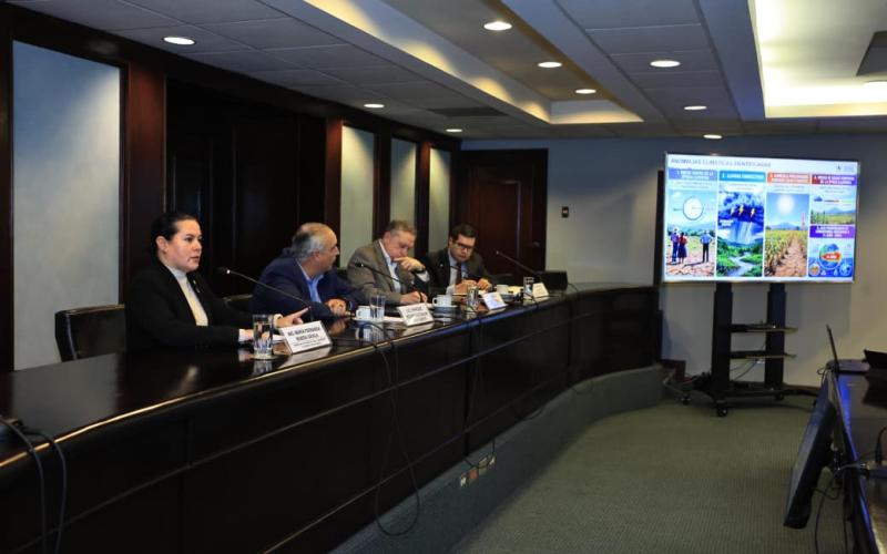Sector bancario conoce acciones estratégicas para afrontar cambio climático 