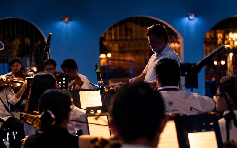 Samayac vivió un recorrido musical por el continente con el concierto “Las Américas”