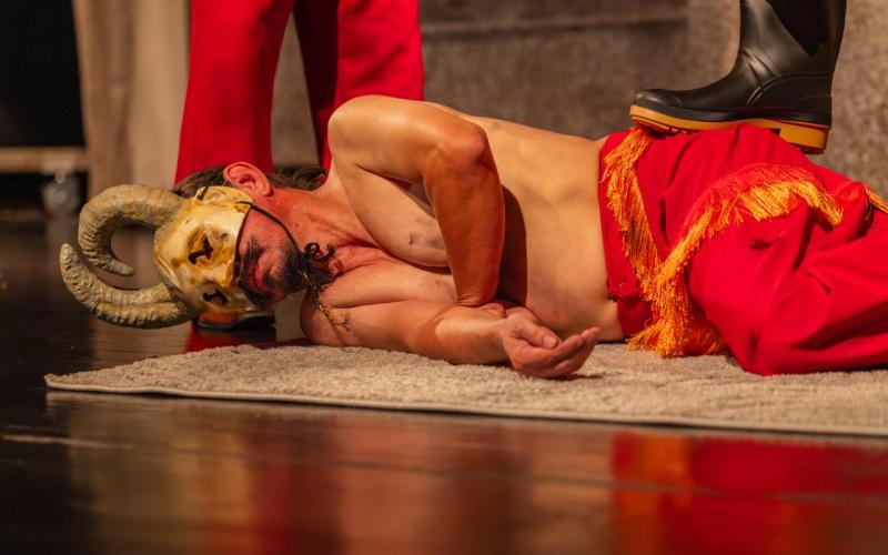 El Centro Cultural “Miguel Ángel Asturias” estrenó la obra teatral Torotumbo con sala llena