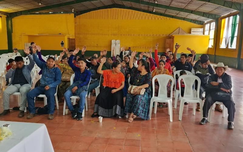 Pueblos Maya y Xinka avanzan en la penúltima jornada de elecciones ante los CODEDE