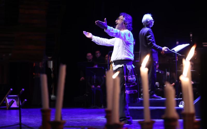 La tumba del Gran Lengua vuelve a resonar en vísperas del retorno de Miguel Ángel Asturias