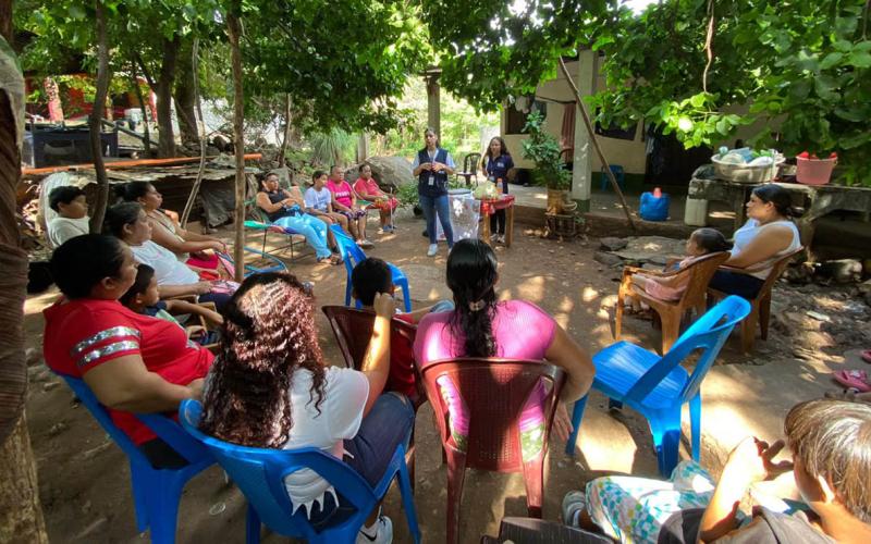Mujeres de Asunción Mita aprenden a establecer huertos para producir alimentos