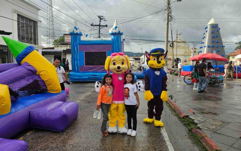 Tardes Noches del Vivir Bien llegó a Morales, Izabal