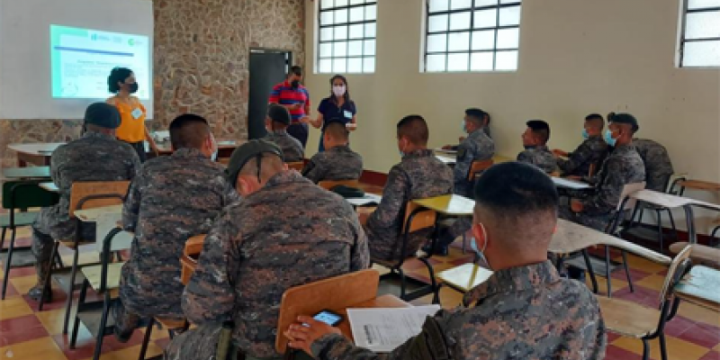 militares guardianes ecológicos