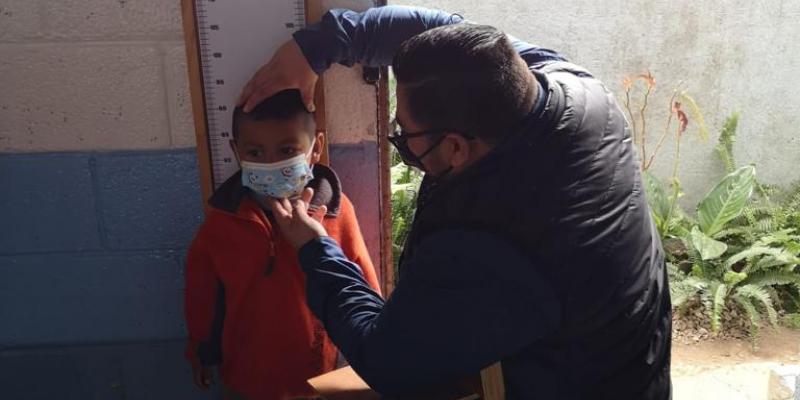 Los niños y niñas inscritos en el programa de SOSEP reciben atención educativa y alimentos que garantizan su nutrición.