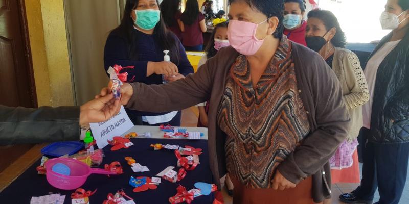 En el municipio de Malacatancito en Huehuetenango, personal de Mis Años Dorados en coordinación con el Centro Cultural, promovió los derechos de los adultos mayores. 