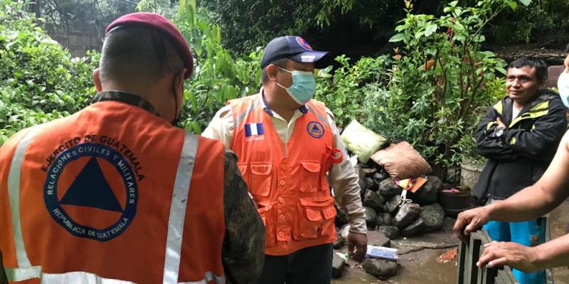 Apoy en labores de descombramiento y evaluación de daños por lluvias