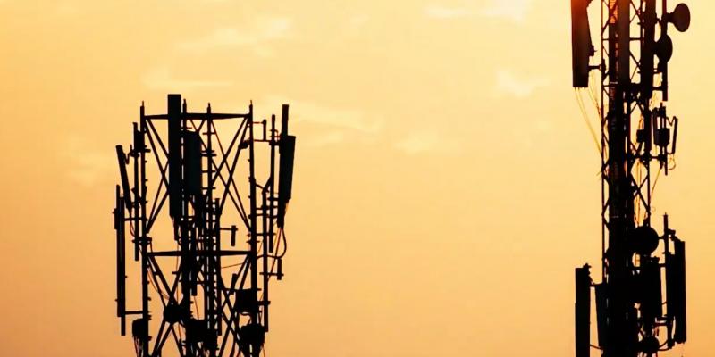 Frecuencias de radio y televisión deben renovar títulos de usufructo