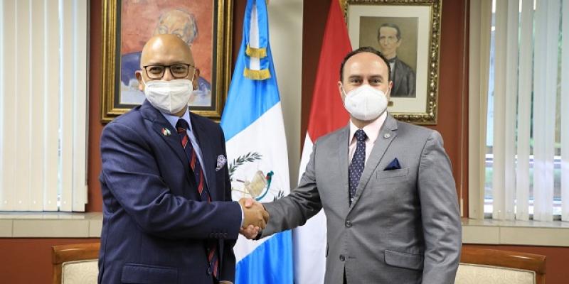 Pedro Brolo recibe a embajador de Indonesia.